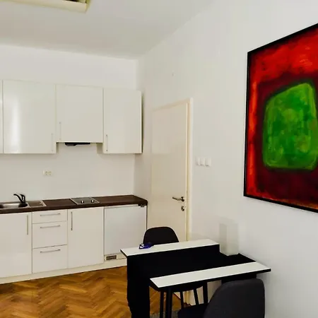 Trubarjeva Street With Self Check-in * ليوبليانا